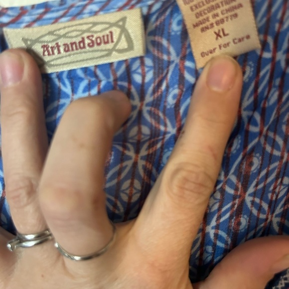 Art & Soul Women's bohemian/art to wear
Embroidered Tunic Top XL - Picture 5 of 8